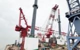 “韓通HY78”風(fēng)電安裝平臺(tái)起重機(jī)項(xiàng)目完成總裝