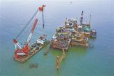 中國石油建成“三體”式海上平臺群