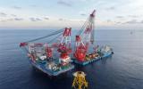 中國鐵建港航局海上風(fēng)電施工重大突破：雙“艦”合璧 助力深遠(yuǎn)海風(fēng)電開發(fā)